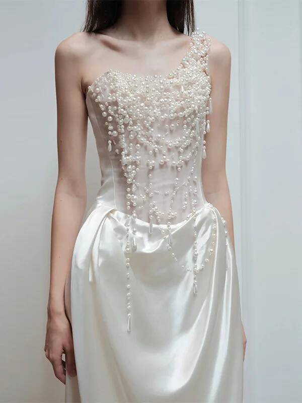 Cos 2025 Französisches trägerl – Slip Dress Satin Bewertung und Preis